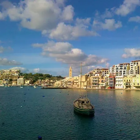 Penthouse With Picturesque Garden And Bayviews Apartment Marsaskala Exterior photo