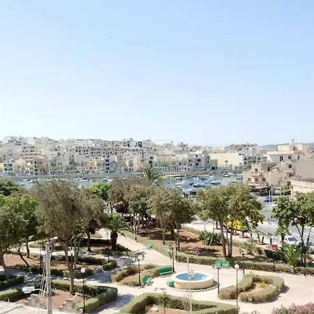 Penthouse With Picturesque Garden And Bayviews Apartment Marsaskala Exterior photo