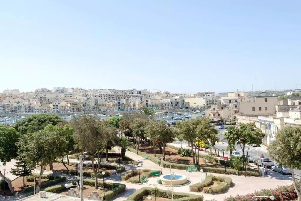 Penthouse With Picturesque Garden And Bayviews * Marsaskala
